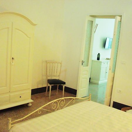 Hotel A Casa Di Vivi Martano Exterior foto