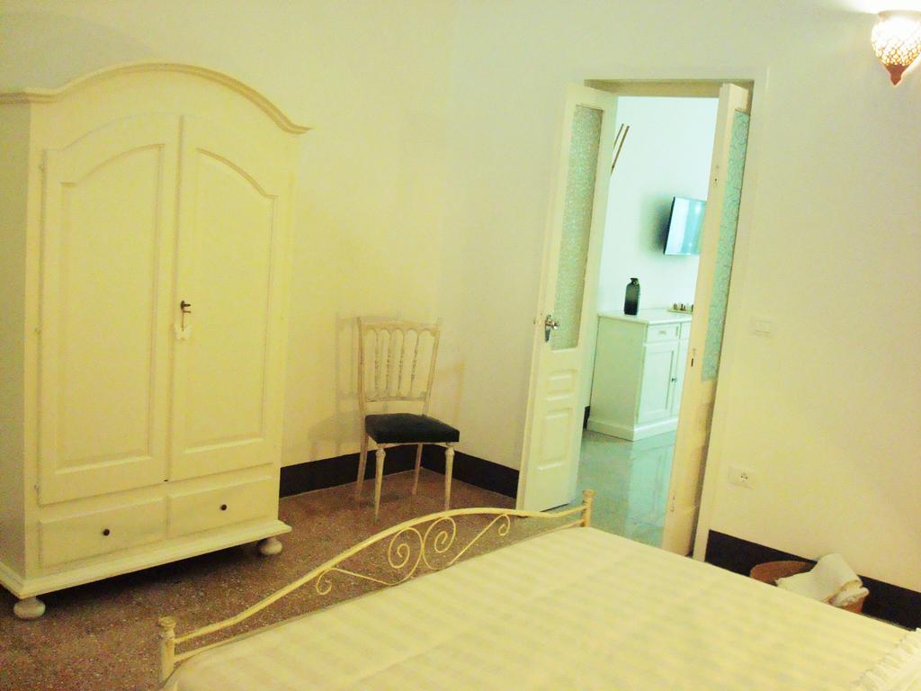 Hotel A Casa Di Vivi Martano Exterior foto
